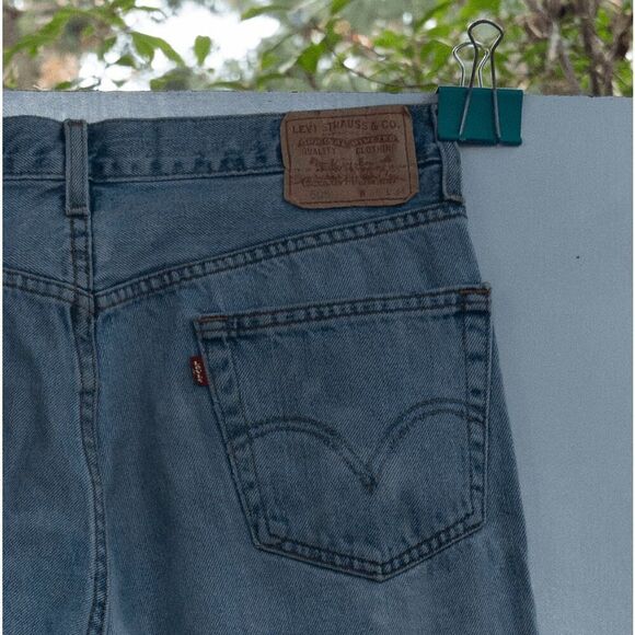Levis 505 Regular Fit Light‎ Blue Jeans **THRASHED** 36x34 - Picture 2 of 8